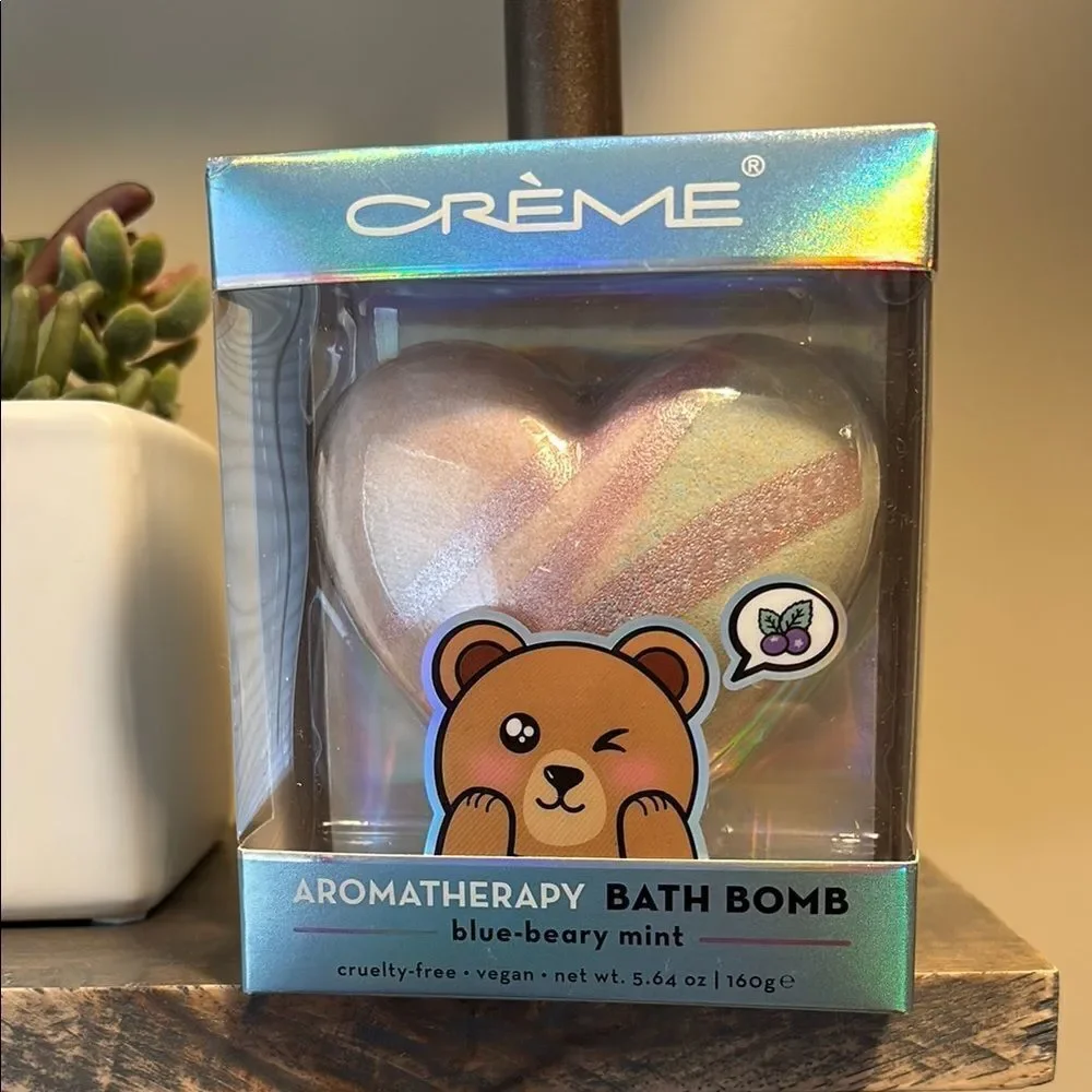 Cream Aromatherapy                               Blue - Beary - Mint Bath Bomb